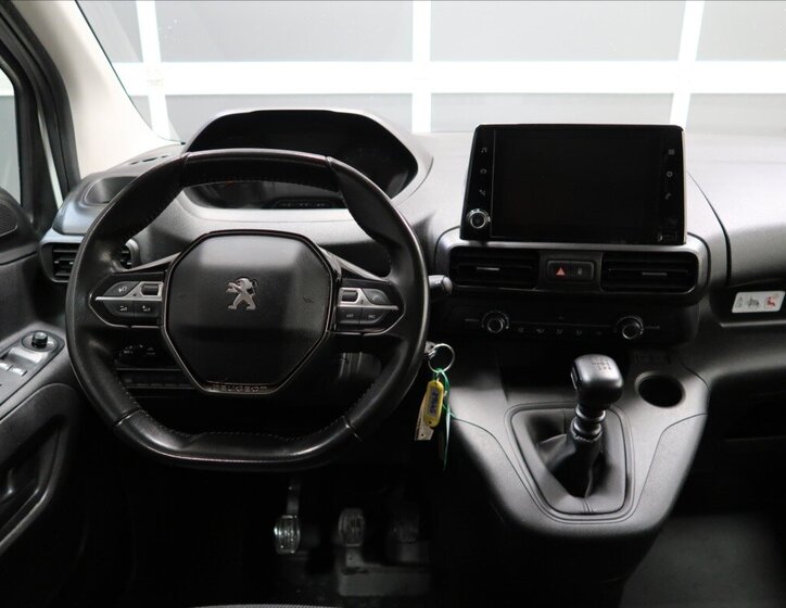 Peugeot Partner Kombi 1,5 l 96 kw