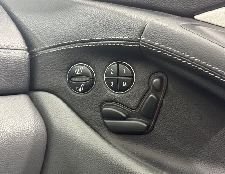 Mercedes-Benz SL Kabriolet 5,4 l 368 kw