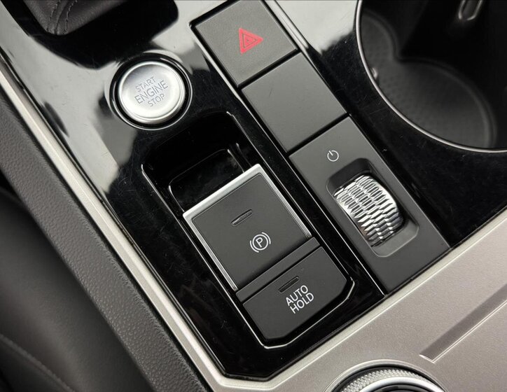 Volkswagen Touareg SUV 3,0 l 210 kw