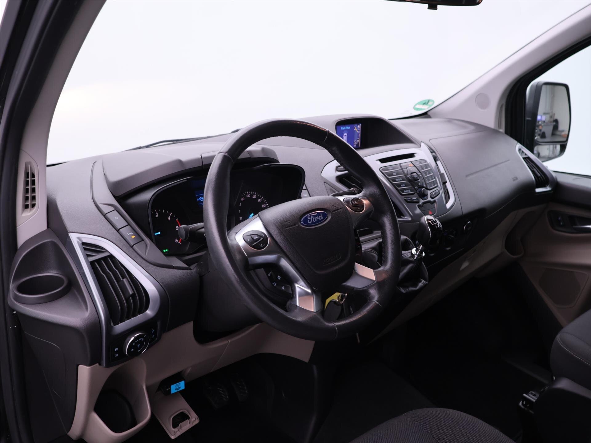 Ford Tourneo Custom MPV 2,2 l 114 kw