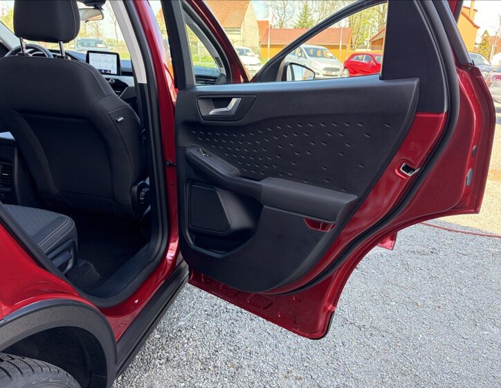 Ford Kuga Kombi 2,0 l 140 kw