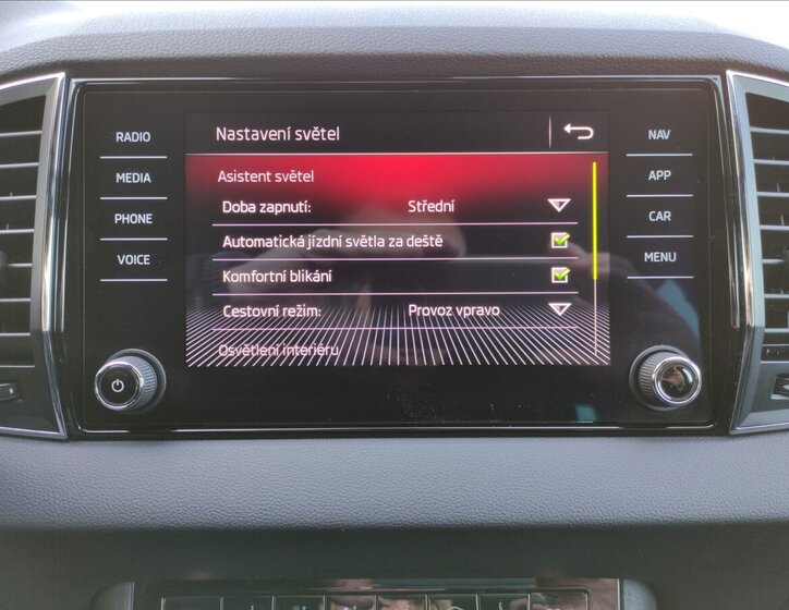 Škoda Karoq SUV / Terénní 2,0 l 110 kw