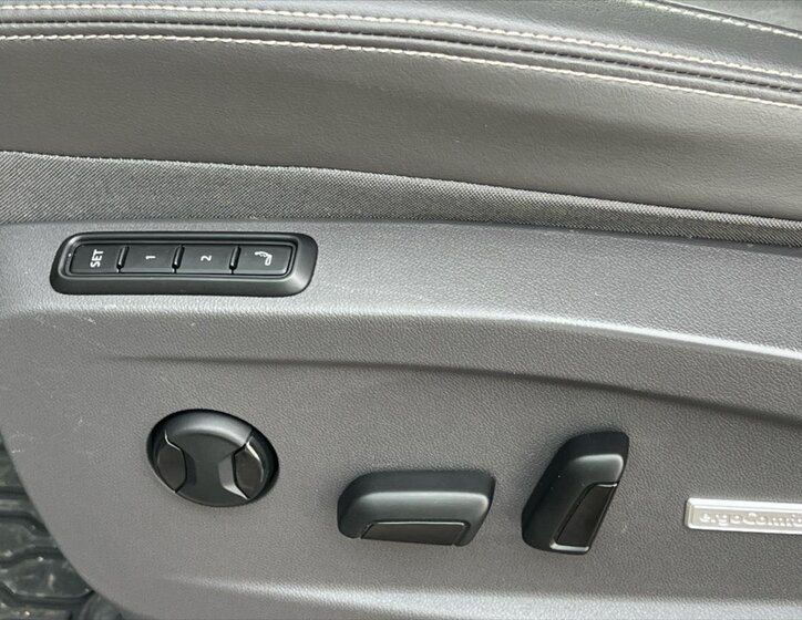 Volkswagen Multivan VAN-Minibus 2,0 l 150 kw