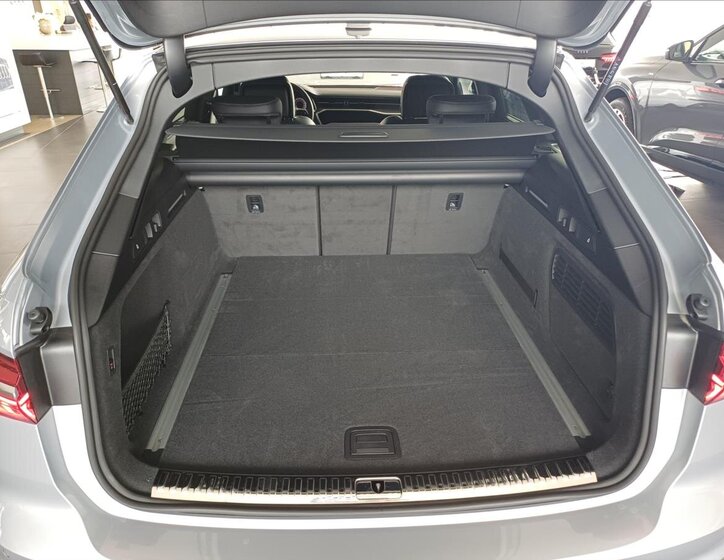 Audi A6 Allroad Kombi 3,0 l 210 kw