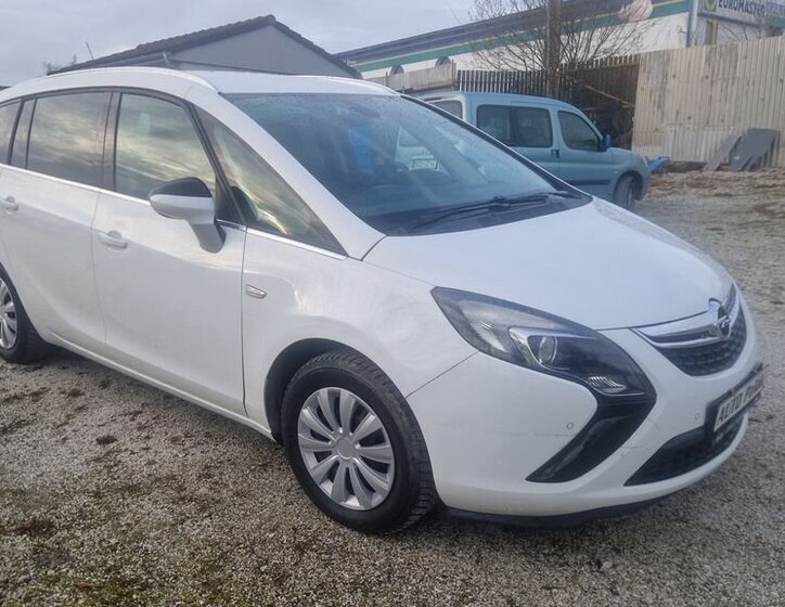 Opel Zafira 2