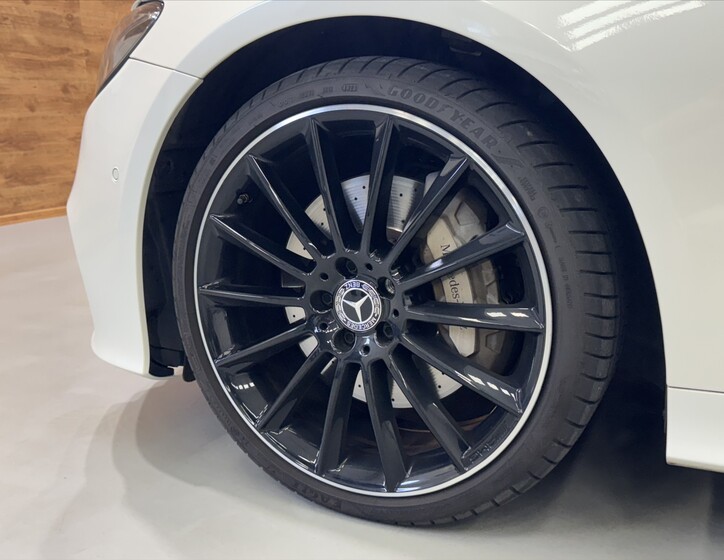 Mercedes-Benz Třídy E 22