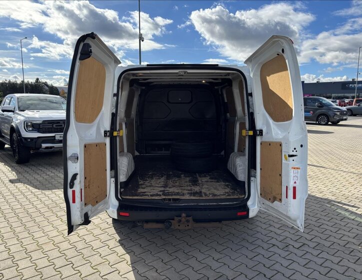 Ford Transit Custom 10
