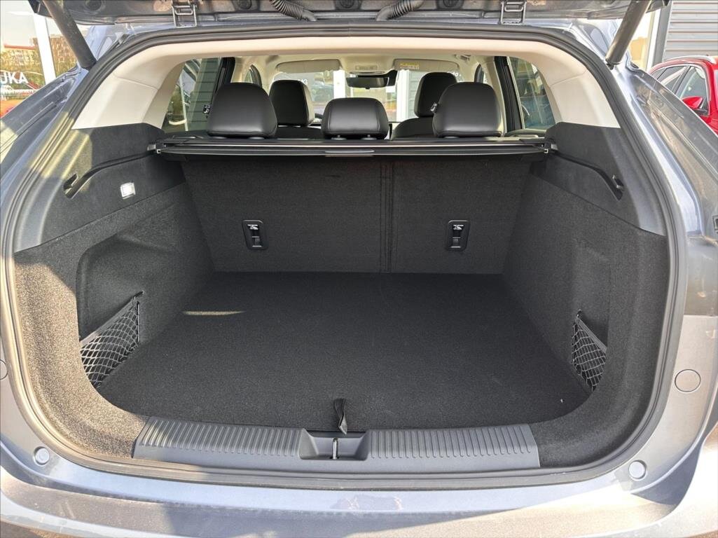 MG HS SUV / Terénní 1,5 l 125 kw