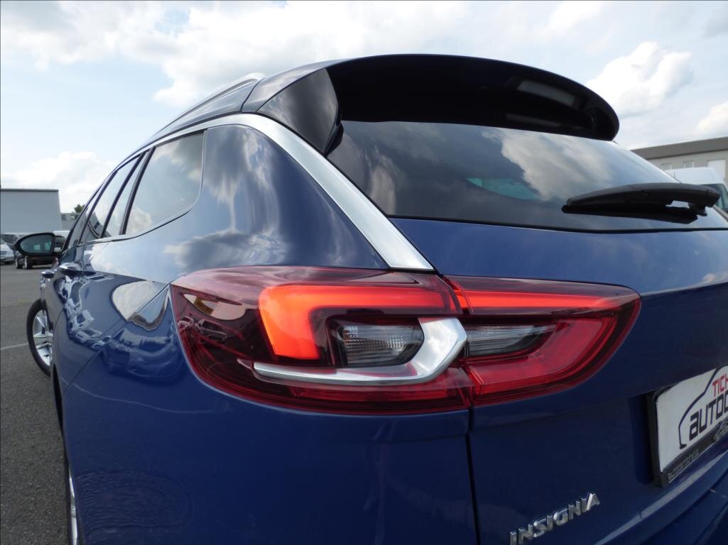 Opel Insignia Kombi 2,0 l 154 kw