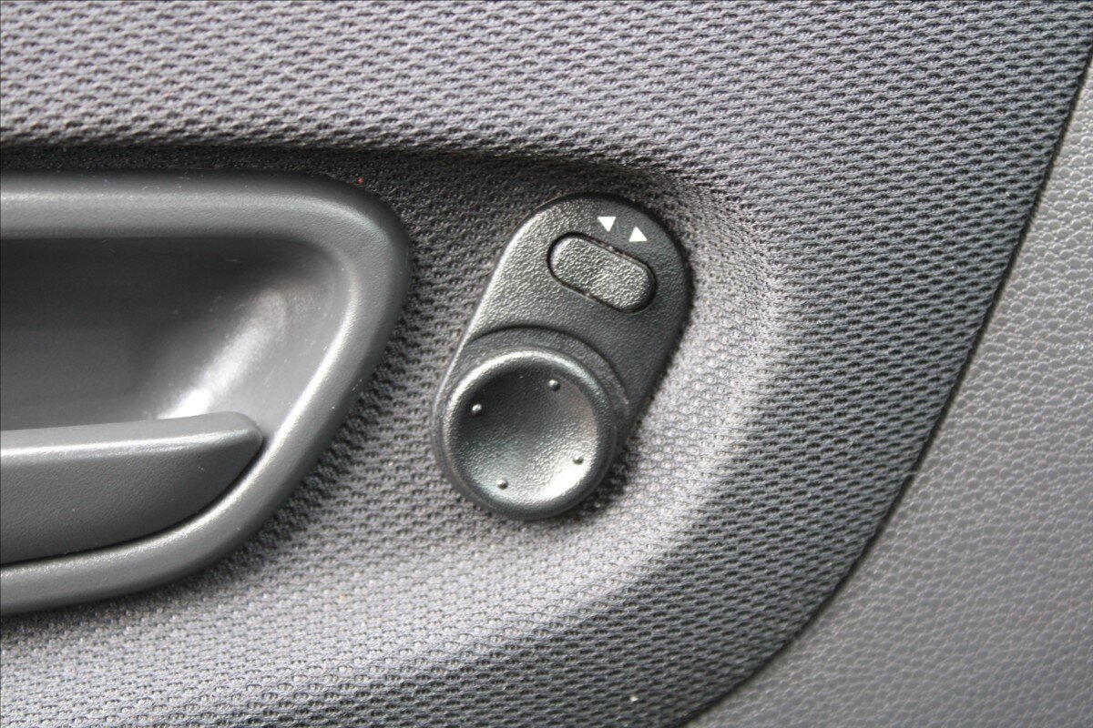 Suzuki Ignis Hatchback 1,5 l 73 kw