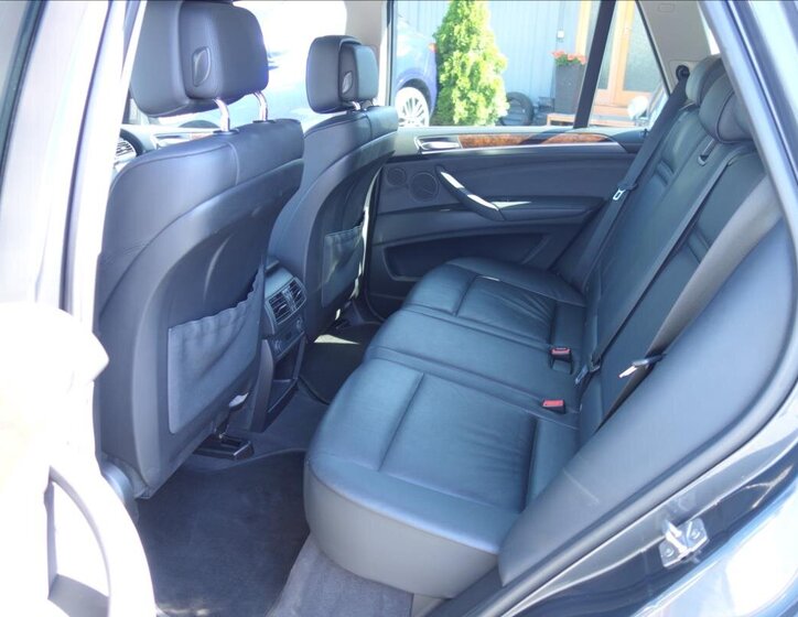 BMW X5 SUV / Terénní 3,0 l 225 kw