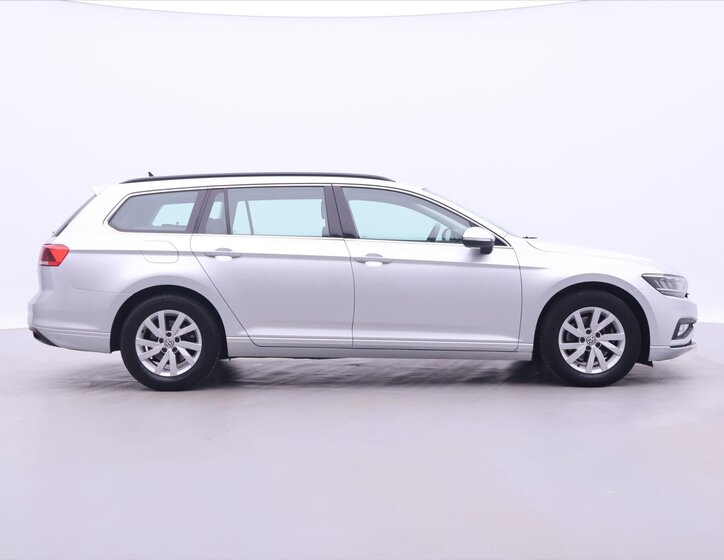 Volkswagen Passat Kombi 1,6 l 88 kw