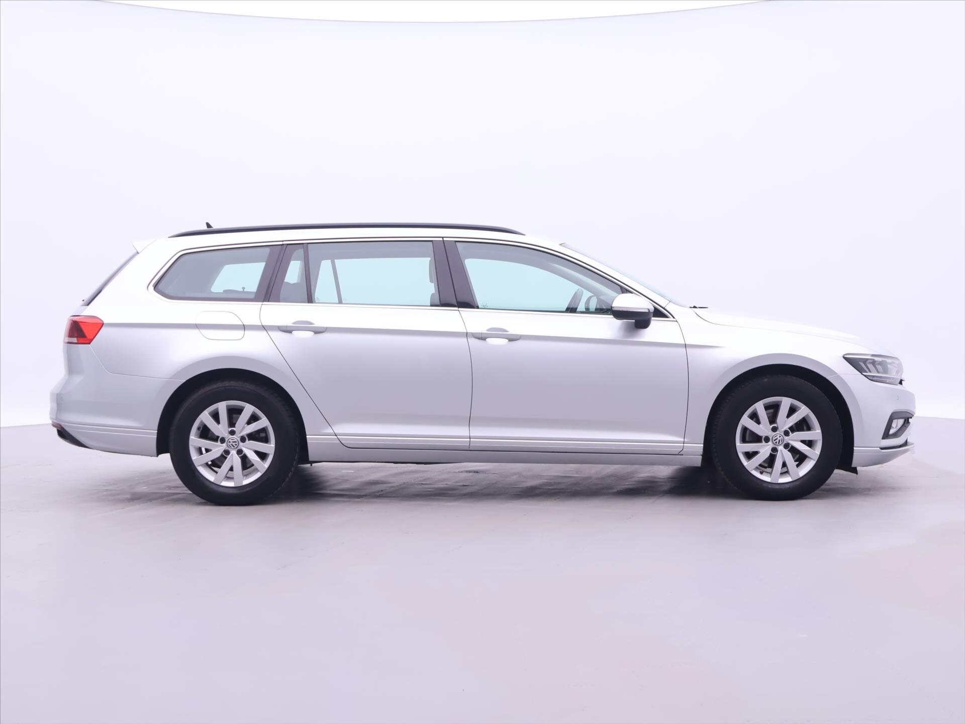 Volkswagen Passat Kombi 1,6 l 88 kw