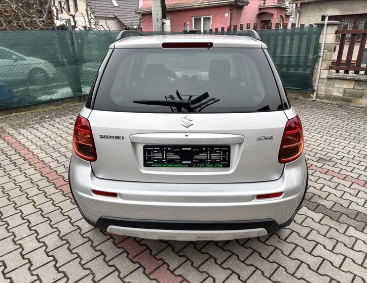 Suzuki SX4 4