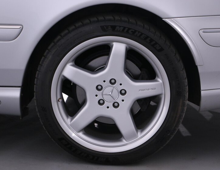 Mercedes-Benz CL Kupé 5,4 l 265 kw