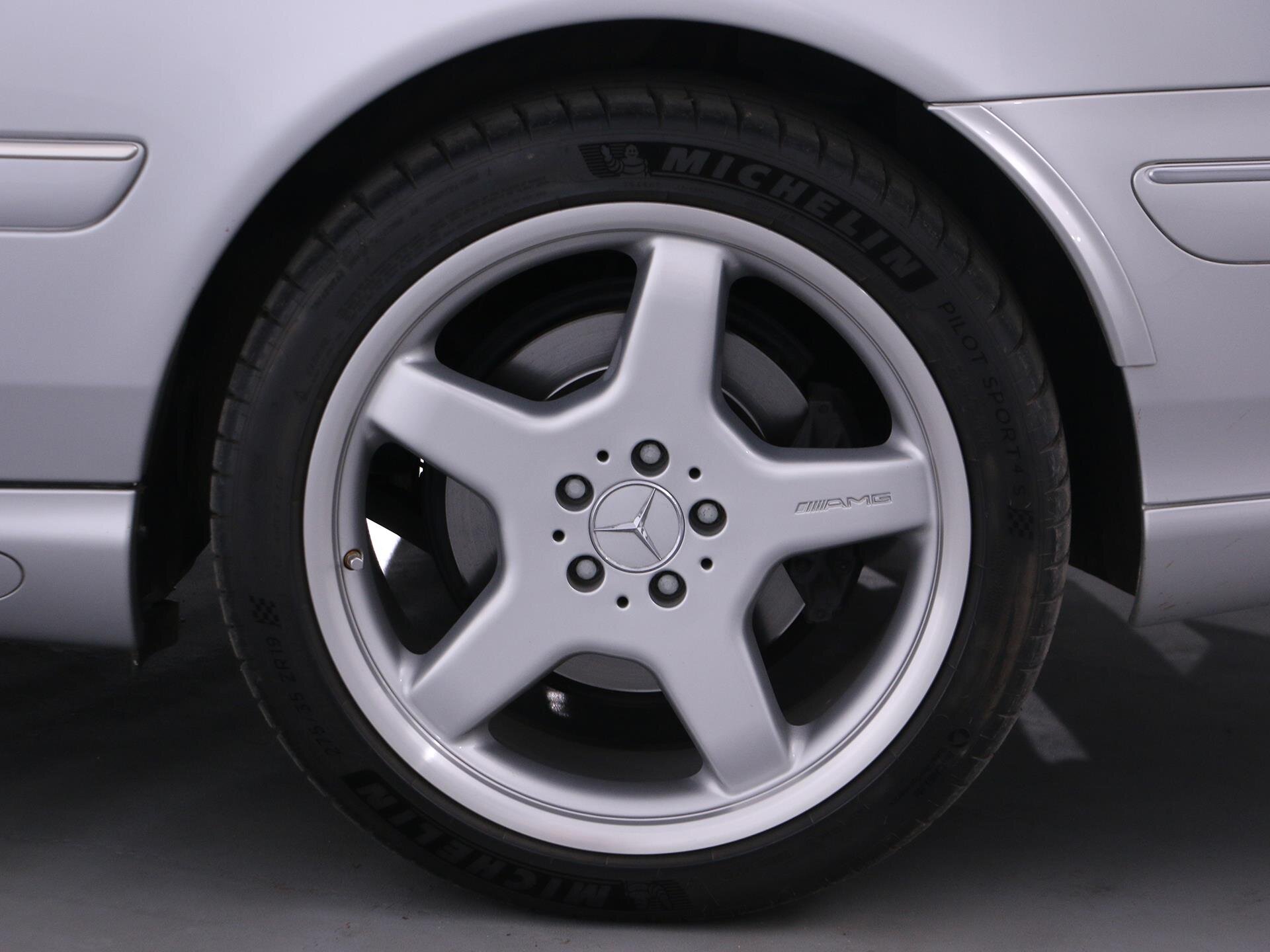 Mercedes-Benz CL Kupé 5,4 l 265 kw