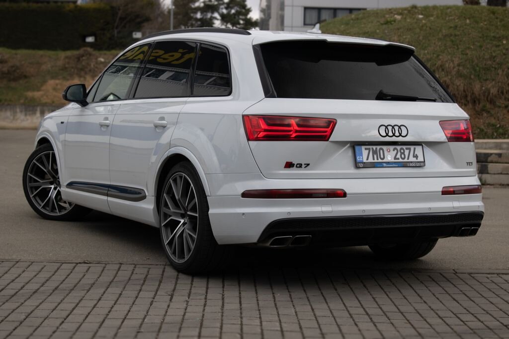 Audi SQ7 SUV / Terénní 4,0 l 320 kw
