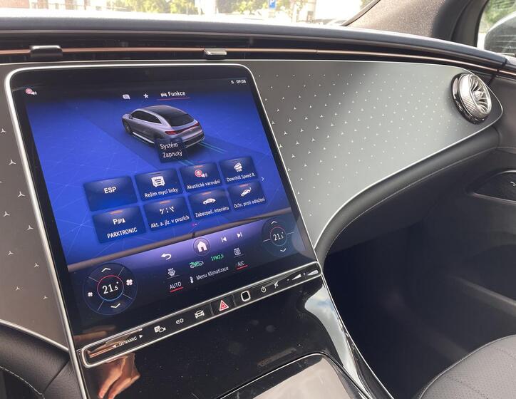 Mercedes-Benz EQE 12