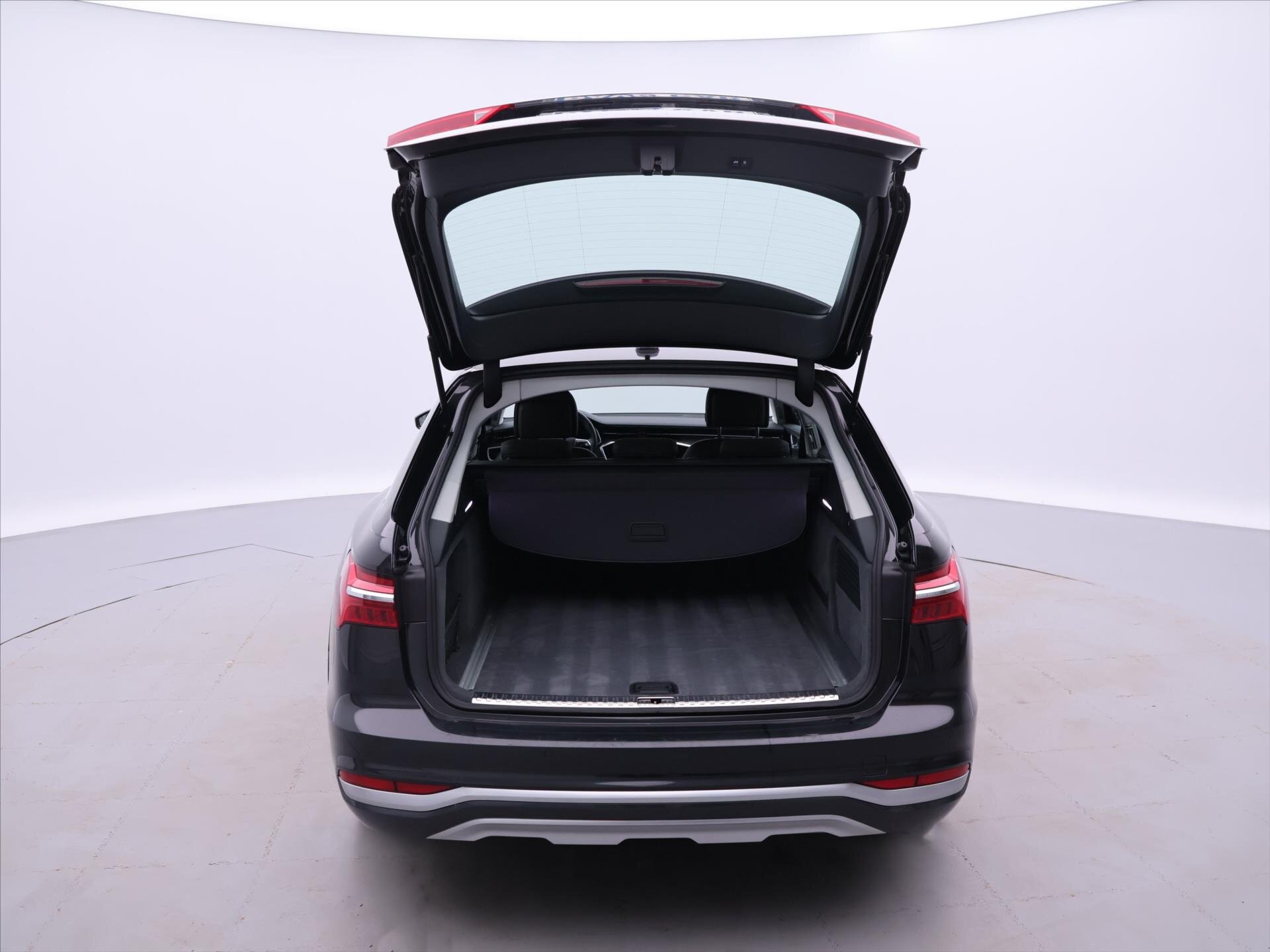 Audi A6 Allroad Kombi 3,0 l 210 kw