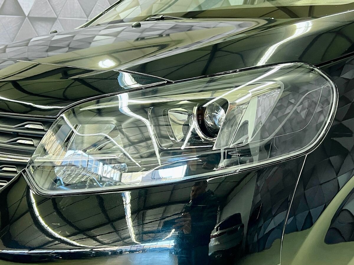 Opel Vivaro Užitková 2,0 l 130 kw