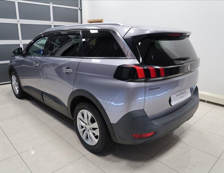 Peugeot 5008 Kombi 2,0 l 110 kw