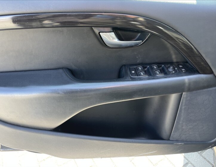 Volvo V70 Kombi 2,4 l 136 kw