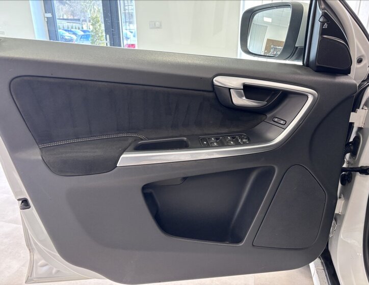 Volvo XC60 Kombi 2,4 l 140 kw