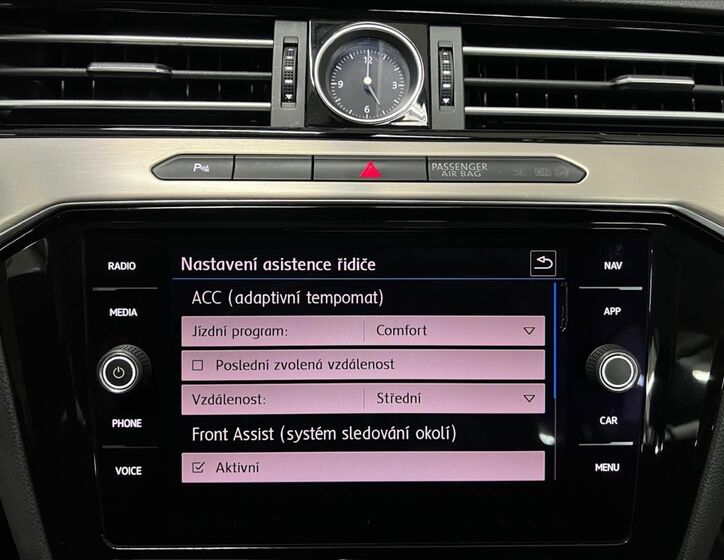 Volkswagen Passat 16