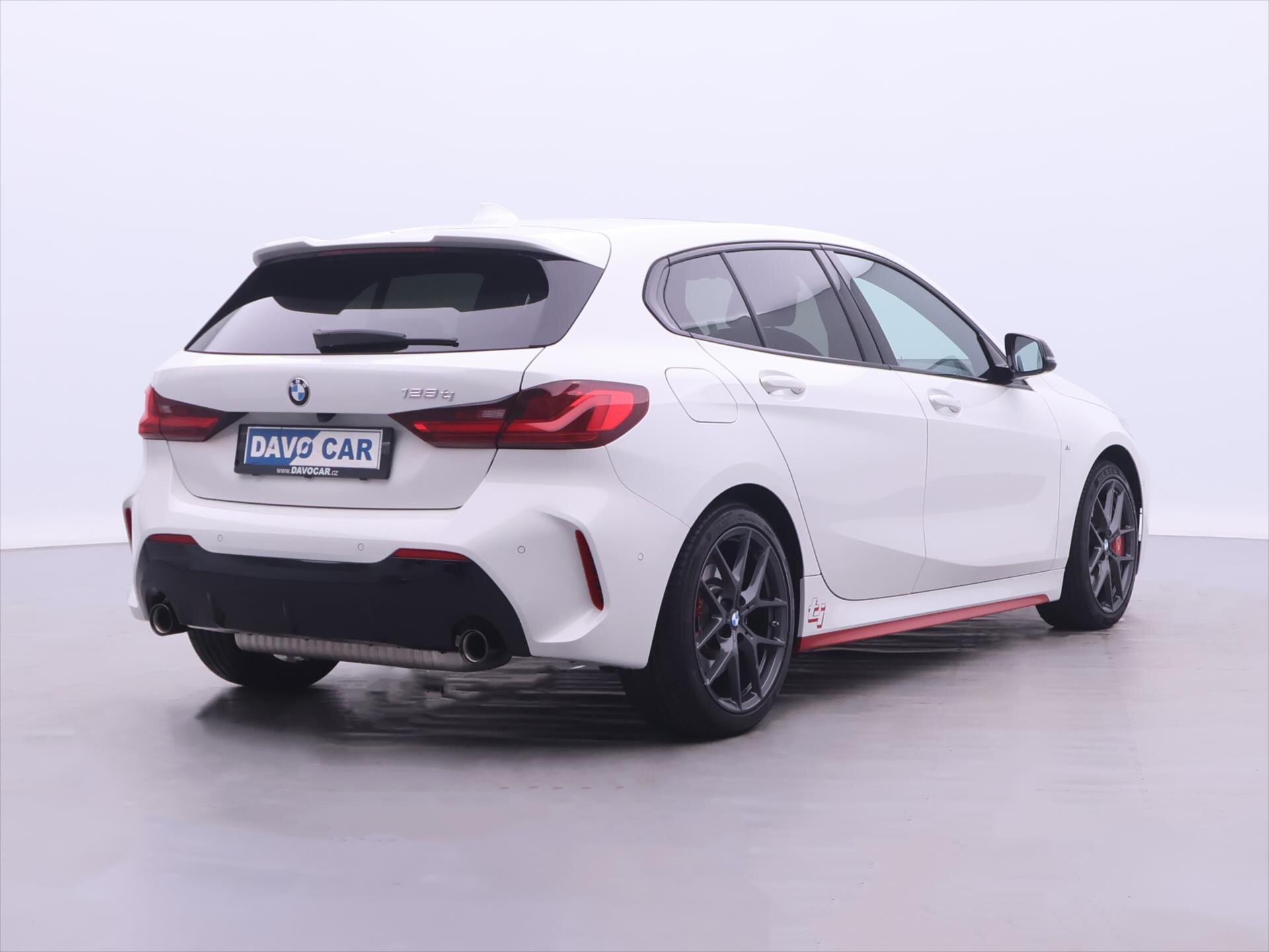 BMW Řada 1 Hatchback 2,0 l 195 kw