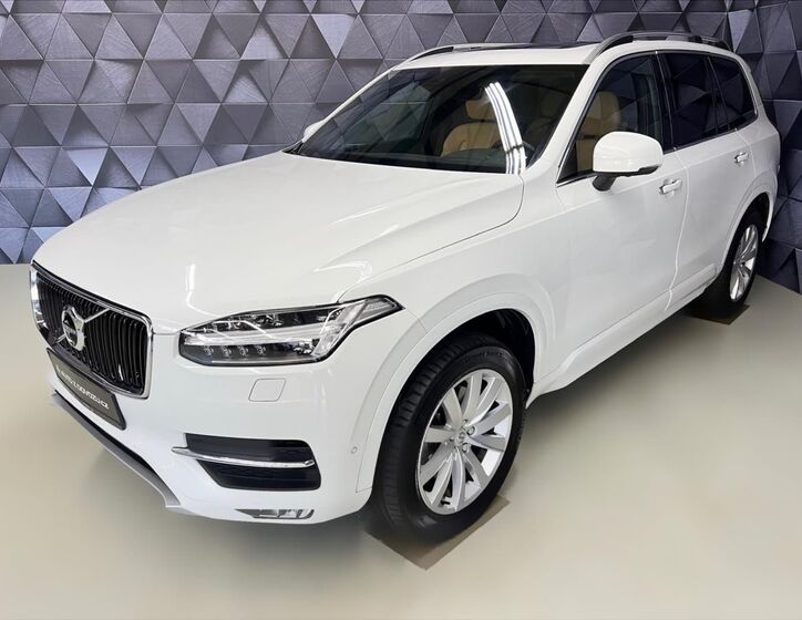Volvo XC90 1