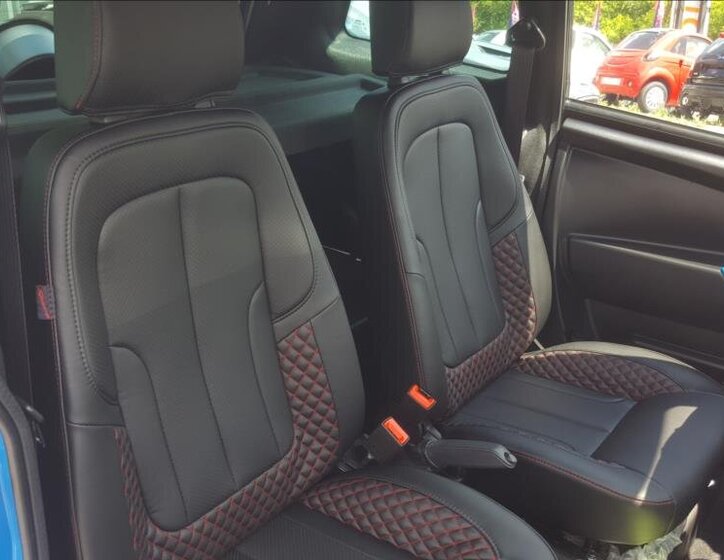 Ligier JS 50 L Hatchback 478,0 6 kw