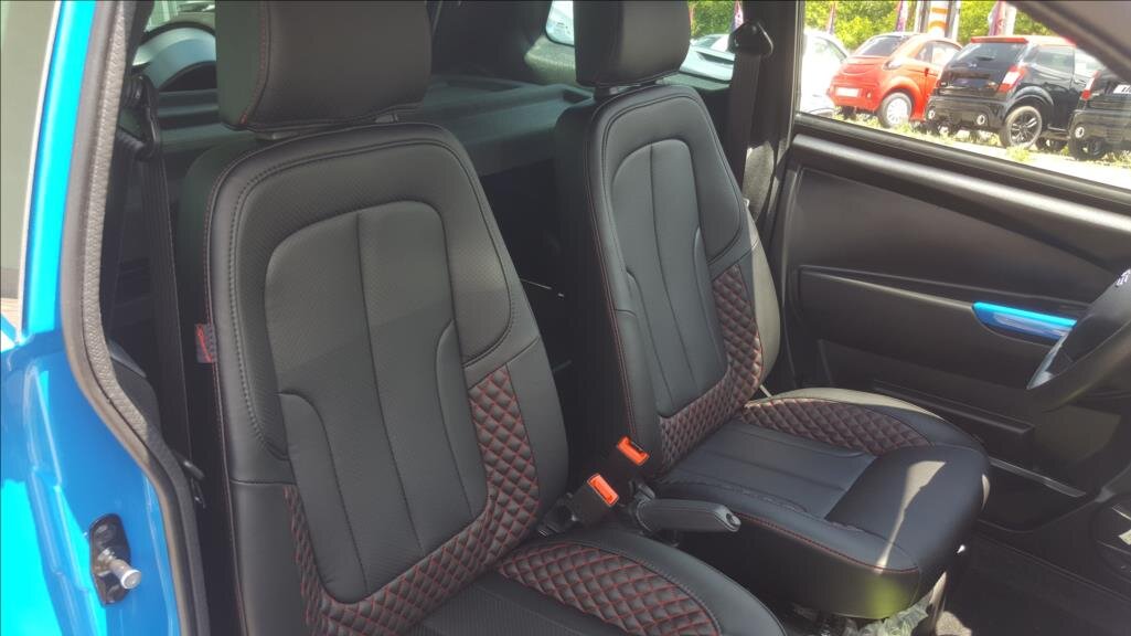 Ligier JS 50 L Hatchback 478,0 6 kw