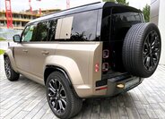 Land Rover Defender SUV / Terénní 4,4 l 467 kw
