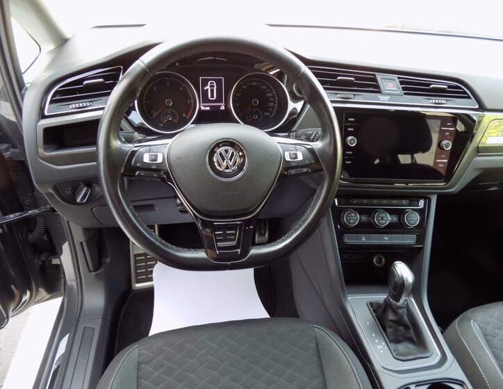 Volkswagen Touran 25