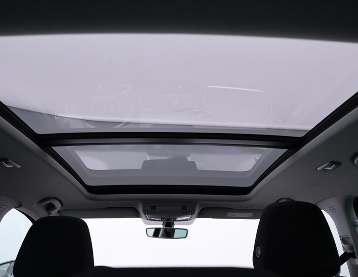 Škoda Karoq SUV 999,0 85 kw