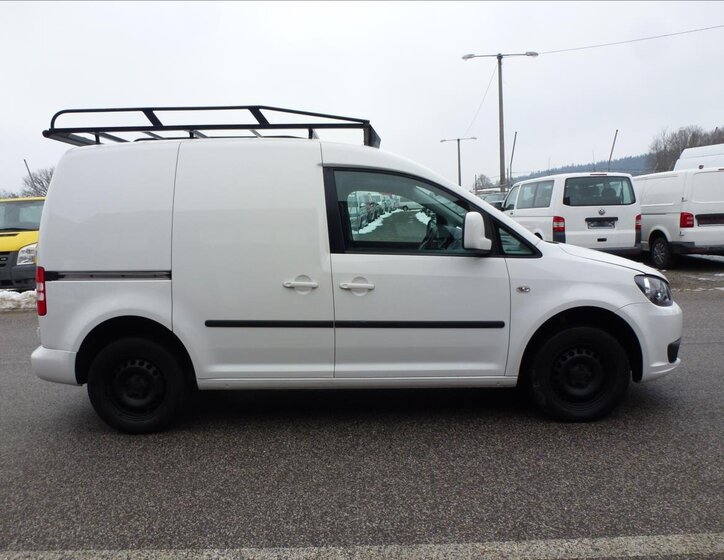 Volkswagen Caddy Skříň 1,6 l 55 kw