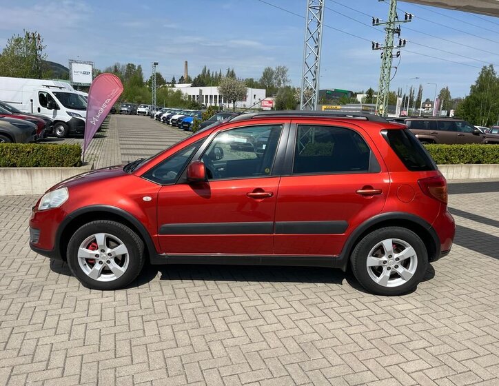 Suzuki SX4 SUV / Terénní 1,6 l 88 kw