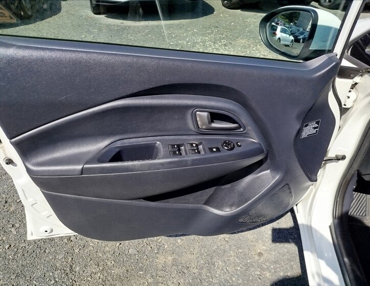 KIA Rio Hatchback 1,4 l 66 kw