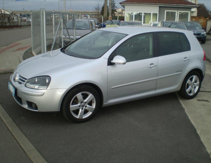 Volkswagen Golf 2