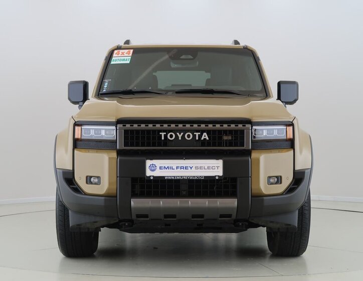 Toyota Land Cruiser Kombi 2,8 l 151 kw