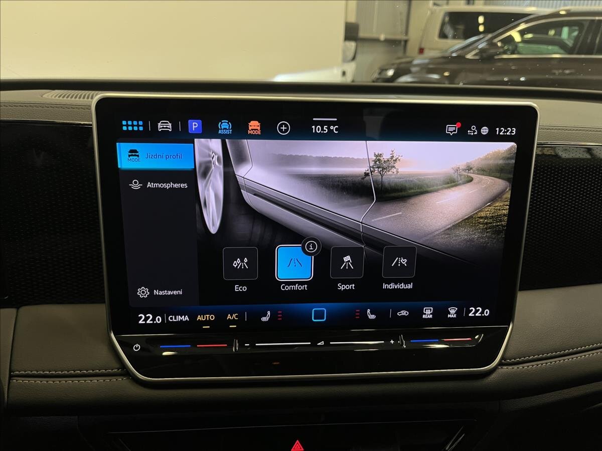 Volkswagen Tiguan SUV 1,5 l 96 kw