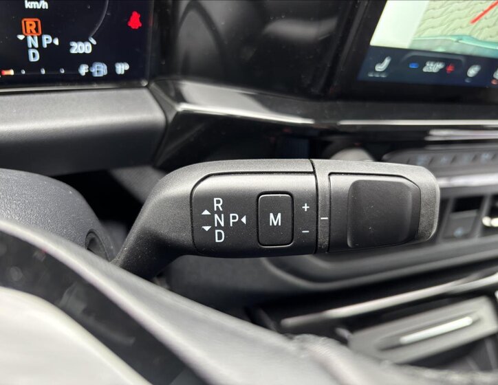 Ford Tourneo Custom Kombi 2,0 l 125 kw