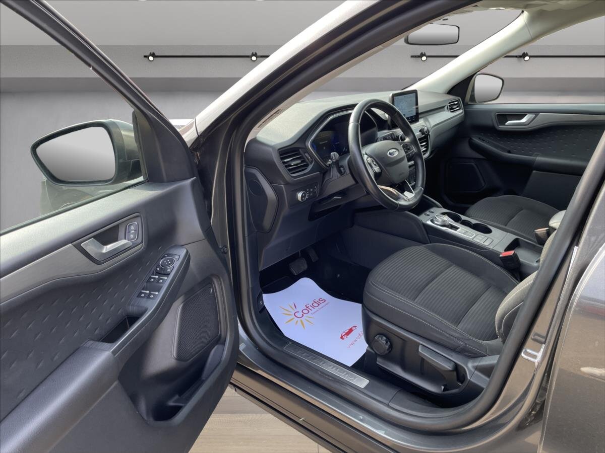 Ford Kuga SUV / Terénní 1,5 l 88 kw