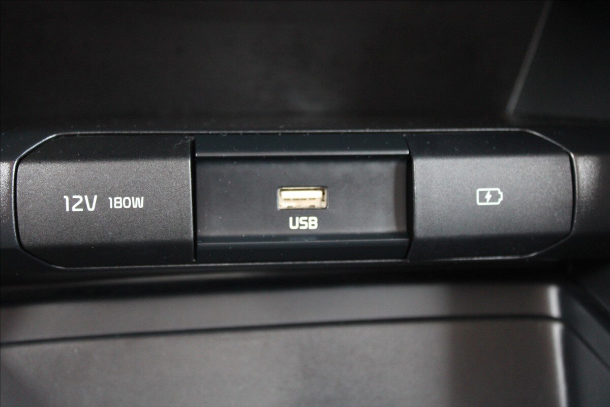 KIA Ceed Hatchback 998,0 73 kw