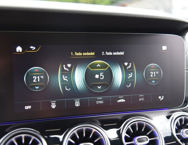 Mercedes-Benz CLS Sedan 3,0 l 320 kw