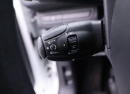 Peugeot 208 Hatchback 1,2 l 60 kw