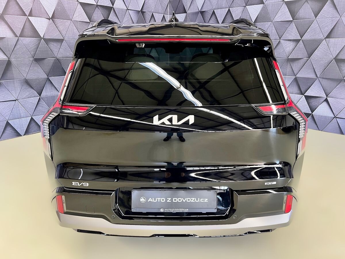 KIA EV9