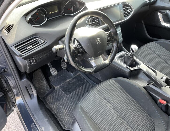 Peugeot 308 Kombi 1,5 l 96 kw