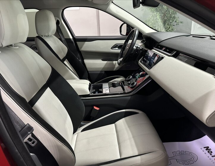 Land Rover Range Rover Velar 21