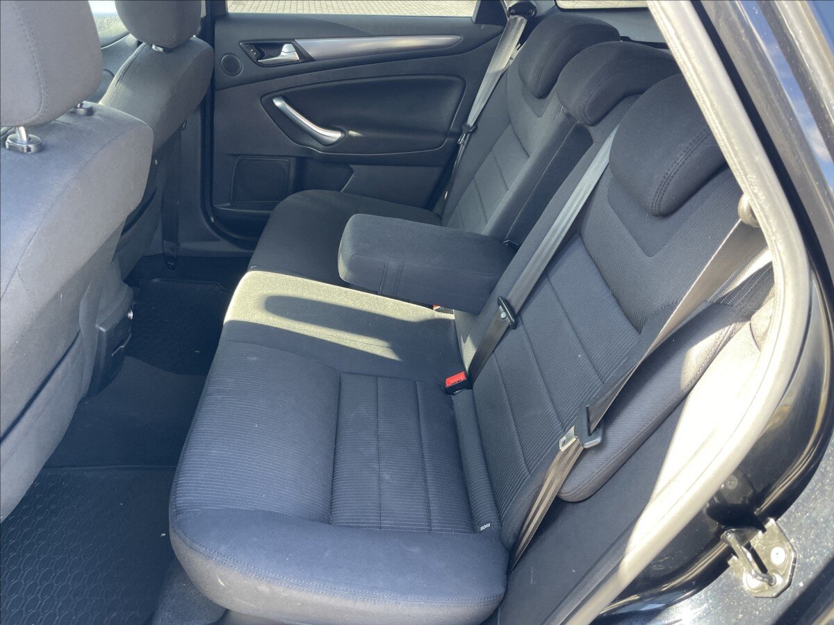 Ford Mondeo Kombi 2,0 l 103 kw